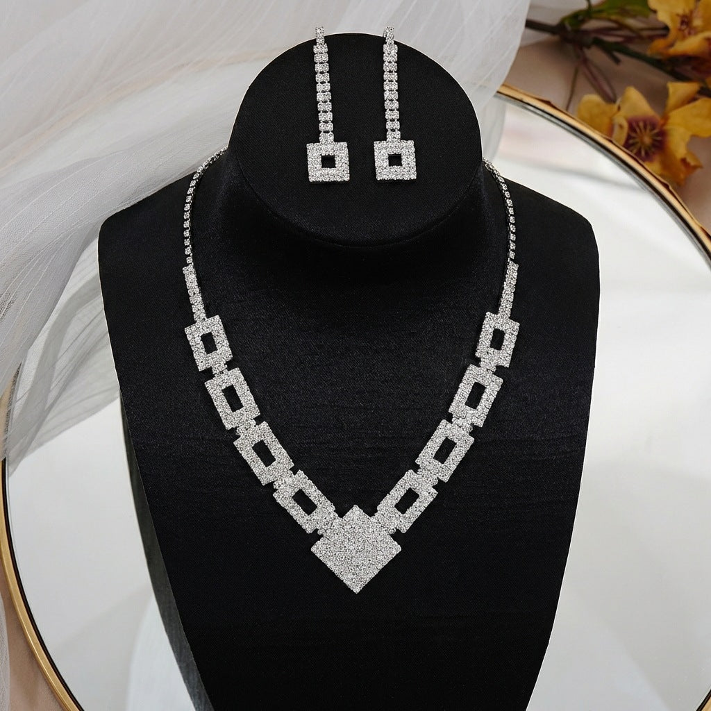 Vintage Elegant Full Rhinestone Inlaid Heart Teardrop Brass Necklace and Earring Set for Women