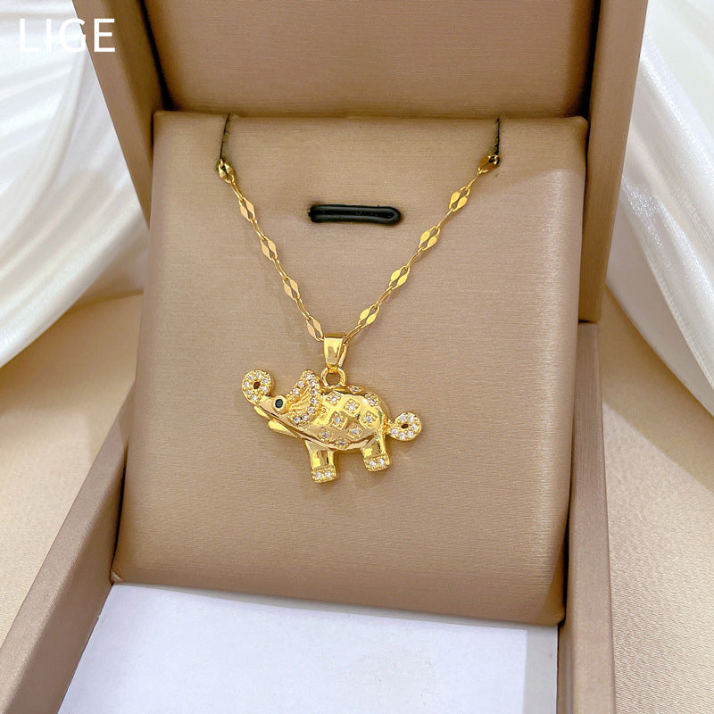 Collana con Pendente Elefante Minimalista in Acciaio al Titanio con Intarsio di Strass, Design Geometrico, Delicata Catenina per Donna e Uomo