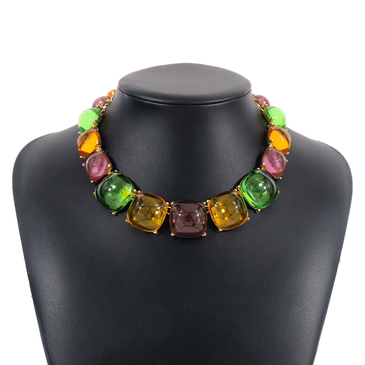 Conjunto de gargantilla geométrica acrílica dulce y atrevida con pendientes a juego para mujer