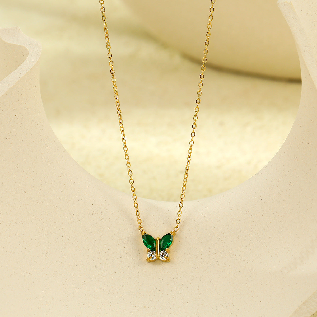 Collana alla moda in acciaio inossidabile placcato con zirconi a forma di fiocco per donna, catena clavicola minimalista