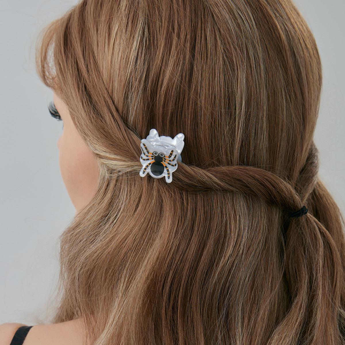 Fermaglio Gotico di Halloween con Fantasma e Ragnatela, Fermaglio in Acrilico per Capelli da Donna, Accessorio Festivo in Stile Punk-Chic