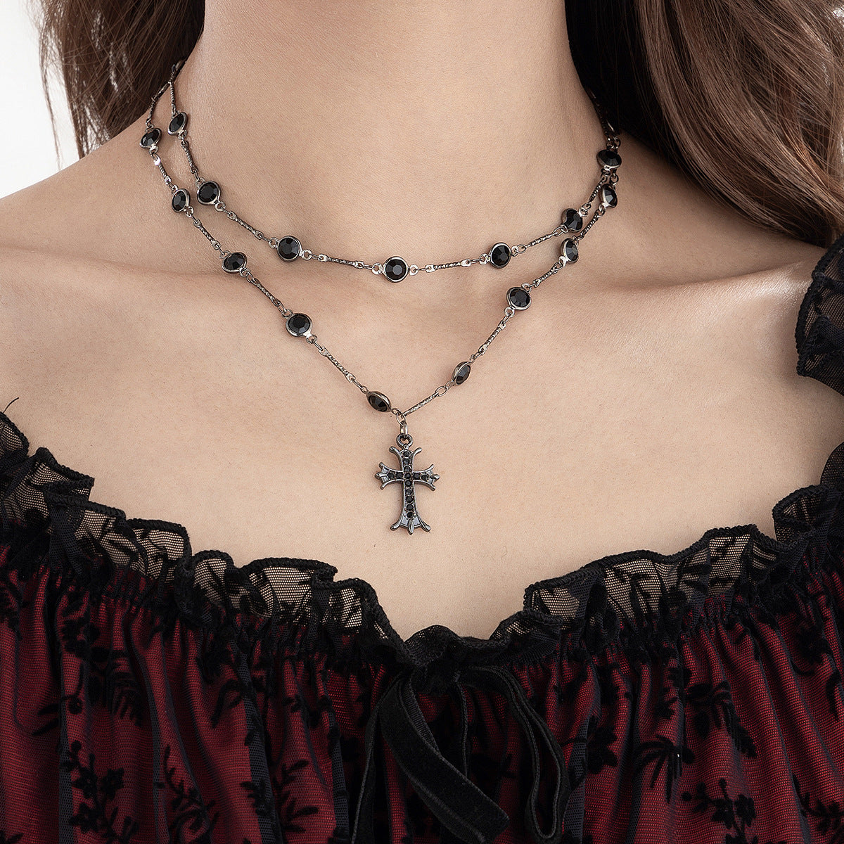Collana girocollo da donna con croce a forma di stella, dolce e grintosa, con strass e nappe, in lega placcata