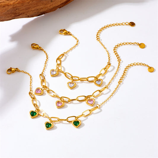 Bracciale in acciaio al titanio placcato oro a forma di cuore in stile vintage con accento di gemme colorate