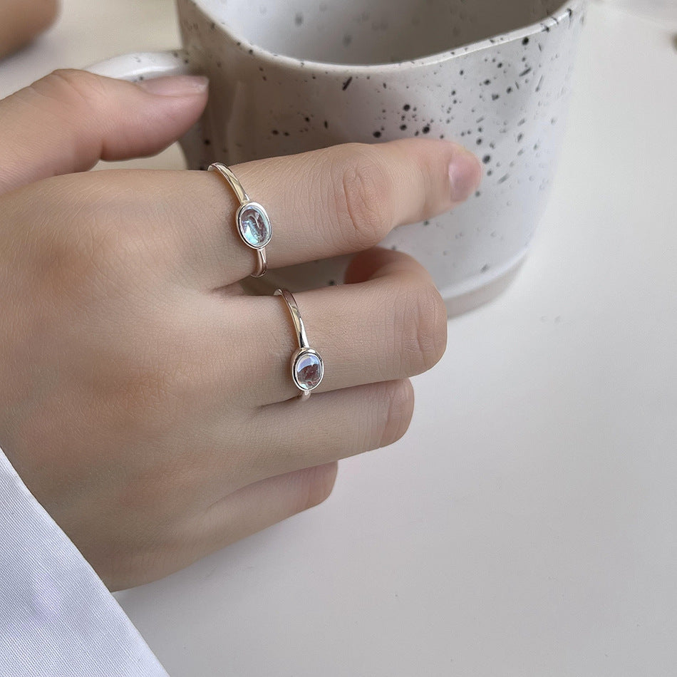 Anello da donna minimalista a forma di cuore in argento sterling 925 con zirconi incastonati
