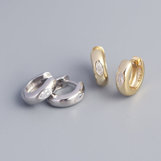 Pendientes de aro geométricos minimalistas de plata de ley S925 con incrustaciones de circonita baguette