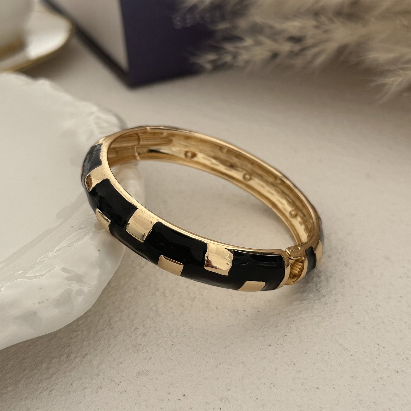 Vintage Wavy Bamboo Section Heart Enamel Drip Oil Plated Alloy Cuff Bracelet for Women