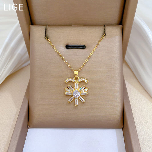 Collar con Colgante de Luna y Flor de Pedrería de Acero de Titanio de Lujo para Mujer con Diseño Geométrico y Delicada Cadena de Clavícula