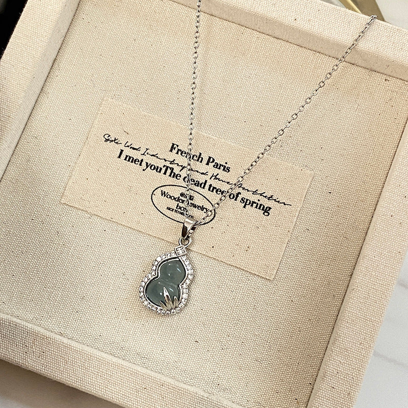 Minimalist Micro-inlay Shell Gourd Pendant Necklace Titanium Steel Plated Brass Unisex