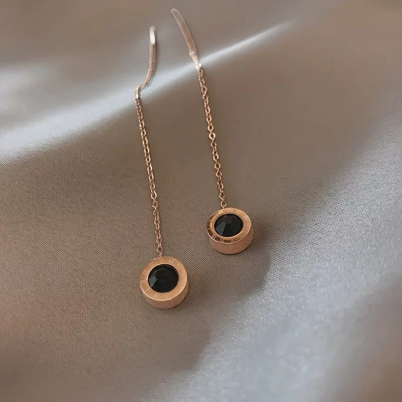 Orecchini Pendenti Lunghi Geometrici da Donna in Acciaio al Titanio con Zirconi e Nappe