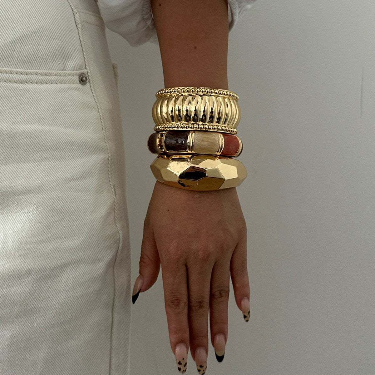 Vintage Geometric Enamel Plated Alloy Cuff Bracelet