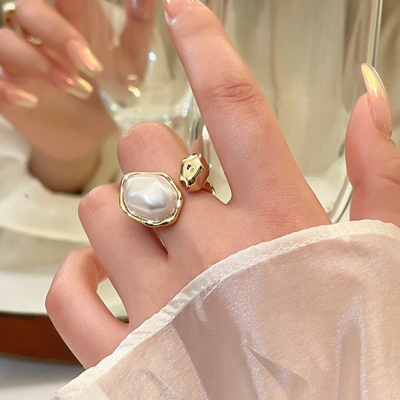 Vintage Irregular Geometric Pearl Ring with Zircon Inlay for Women