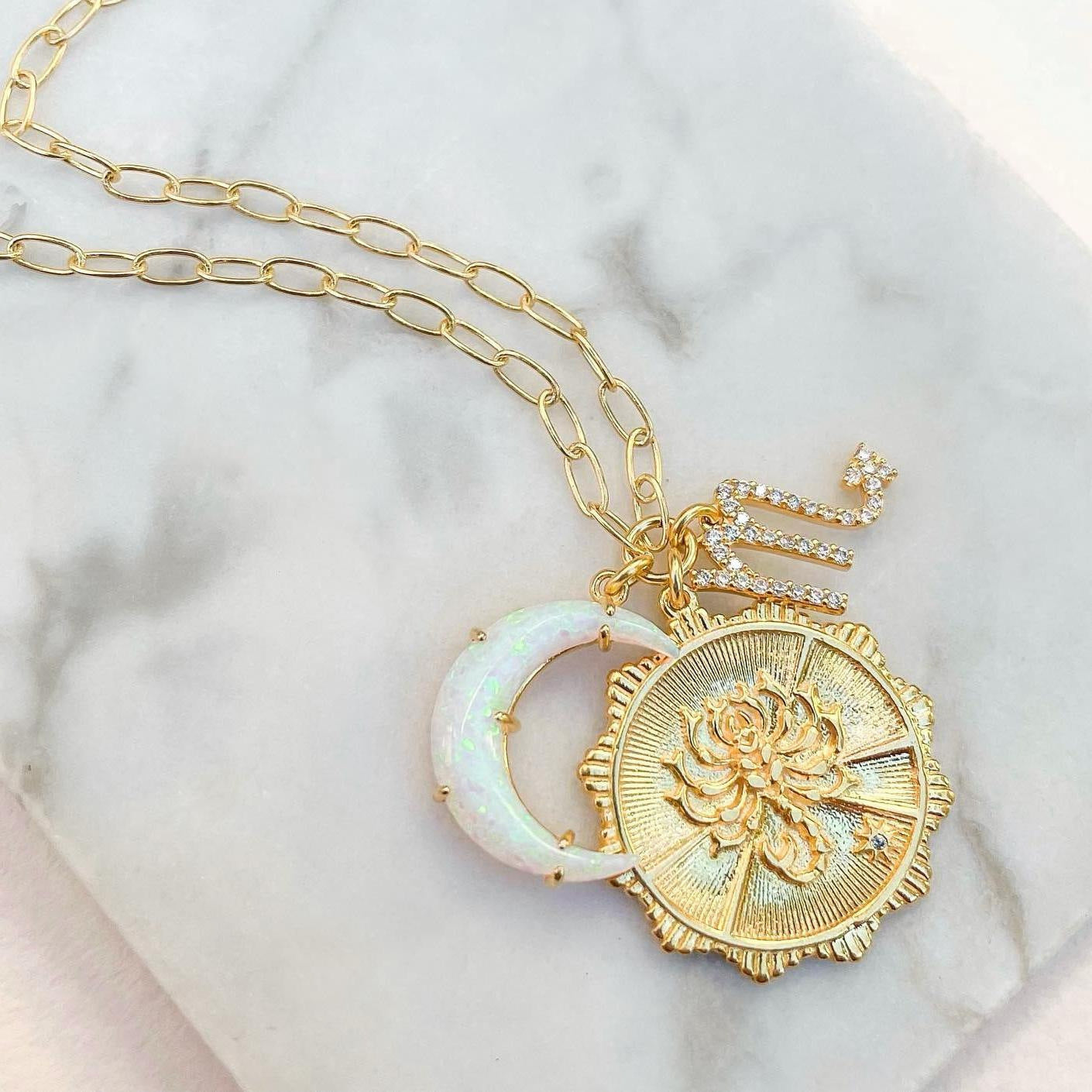 Collana con Pendente Vintage Segno Zodiacale Luna con Opale in Rame con Zirconi Micro-Pave, a Mezzaluna, Catenina Regolabile per Clavicola