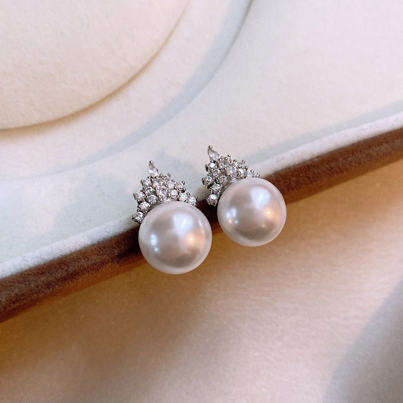 Pendientes de perlas geométricos para mujer con detalles de circonitas, postes de acero galvanizado, estilo retro lujoso y elegante para otoño e invierno