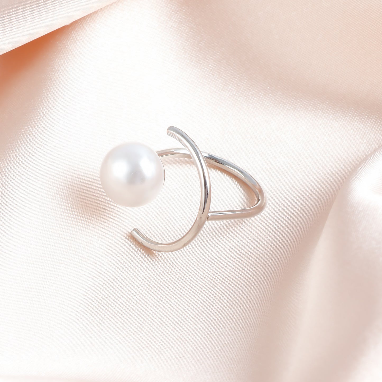 Anillo abierto geométrico para mujer hecho de metal con acabado chapado, estilo minimalista de moda, banda ajustable