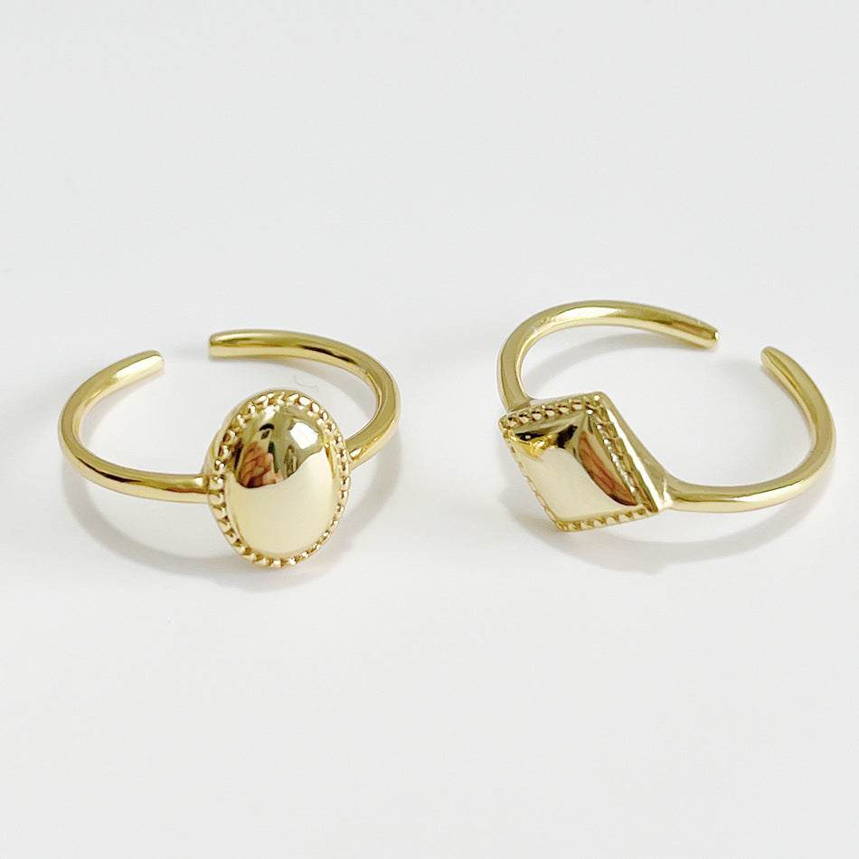 Anello Minimalista in Argento Sterling 925 con Cuore Geometrico Intarsiato in Argento Regolabile