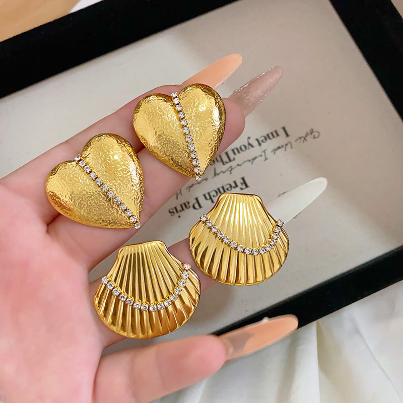 Minimalist Sweet Heart Micro-inlaid Diamond and Shell Plated Brass Stud Earrings for Women