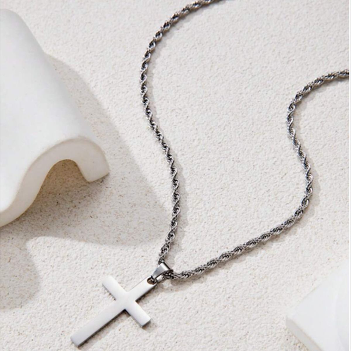 Minimalist Geometric Stainless Steel Cross Pendant Necklace with Polished Finish for Unisex Daily Wear