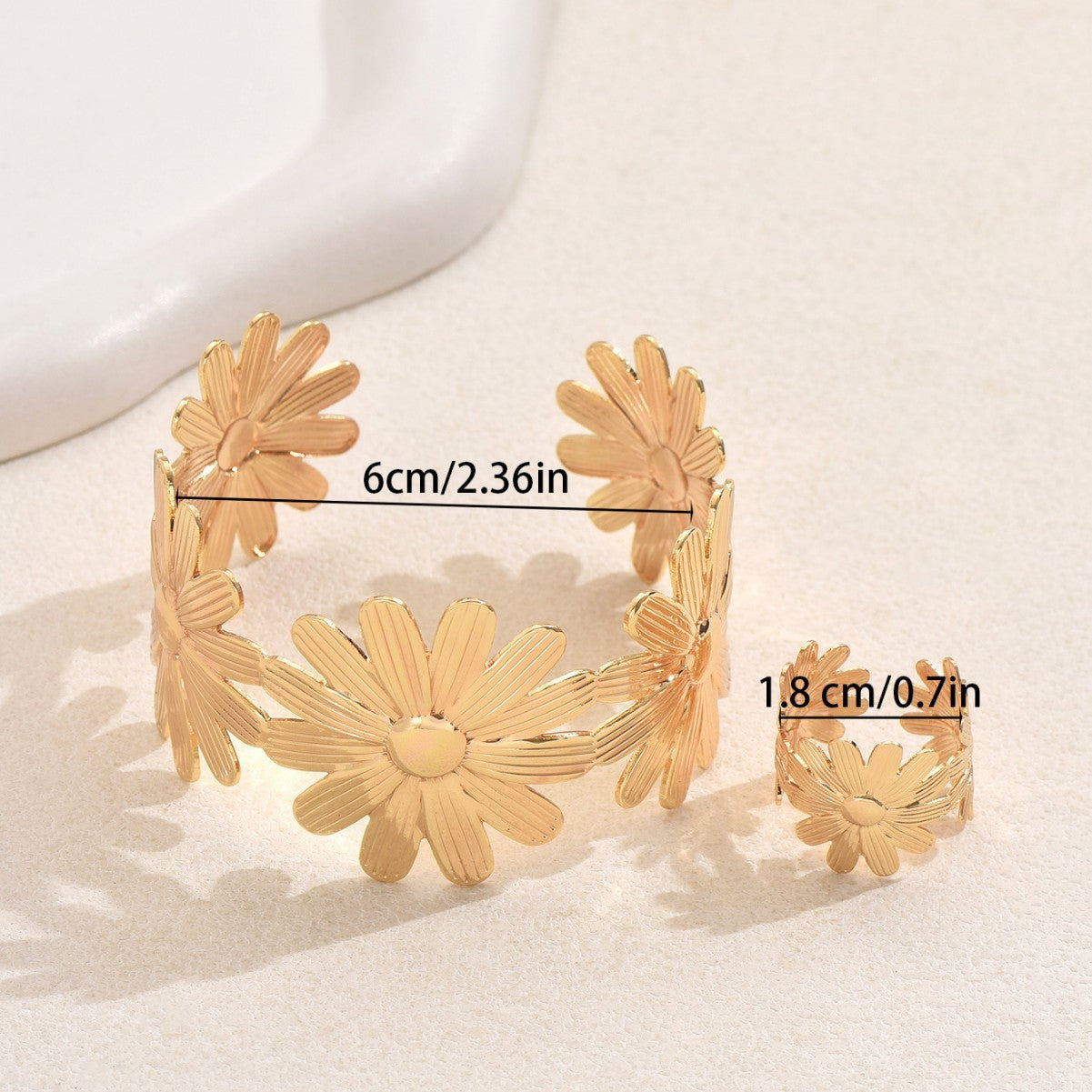Elegante completo di bracciale e anello in lega a forma di girasole con motivo floreale per donna, stile OL