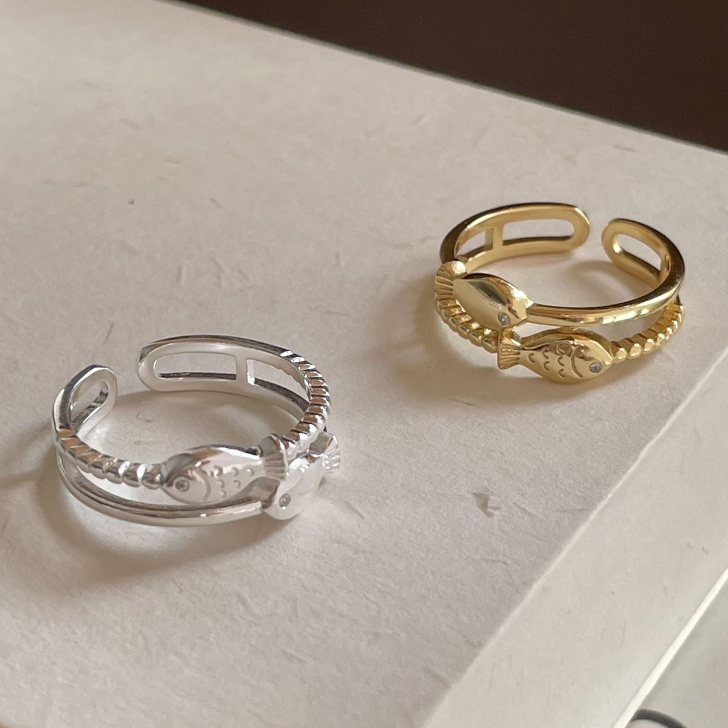 Anello Aperto da Donna Minimalista in Argento Sterling 925 con Pesce Animale