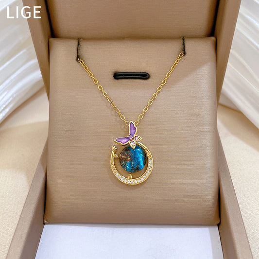 Cartoon Style Butterfly Shaped Titanium Steel Necklace with Rhinestone Inlay for Women and Men, Lightweight Delicate Clavicle Chain