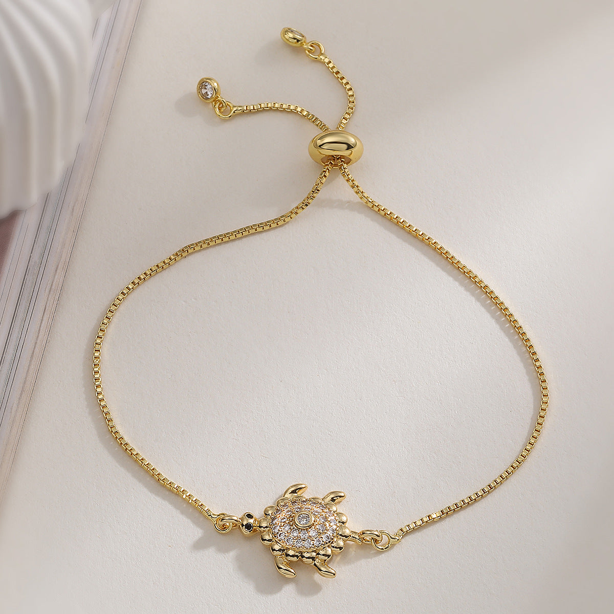 Vintage Luxury Geometric Animal Micro-Inlaid Cubic Zirconia Brass Turtle Bracelet for Women