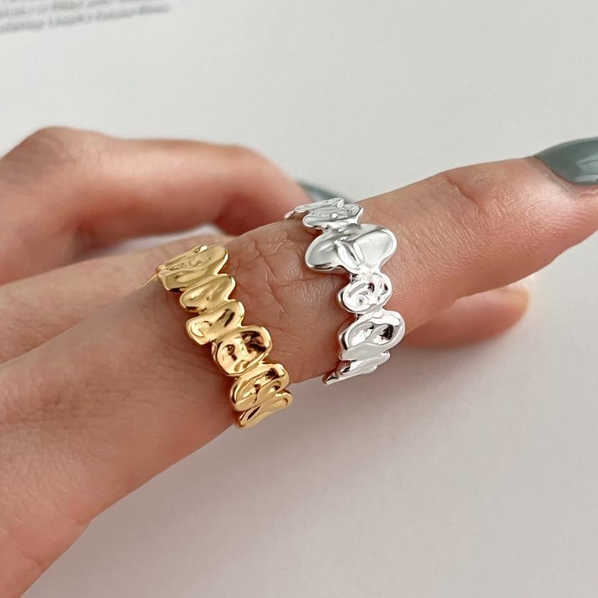 Minimalist Irregular Geometric Shape S925 Sterling Silver Ring for Women with Saturn Motif and Water-Like Texture