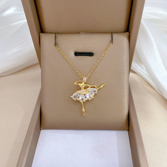 Elegante collar con colgante de bailarina para mujer con detalles de pedrería en cadena de acero de titanio, diseño geométrico, estilo minimalista y dulce