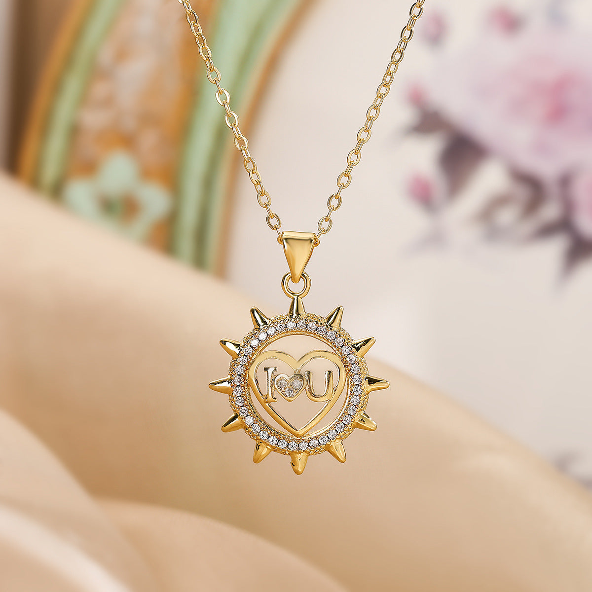 Minimalist Heart-Shaped Copper Pendant Necklace with Gold Plating and Zirconia for Women