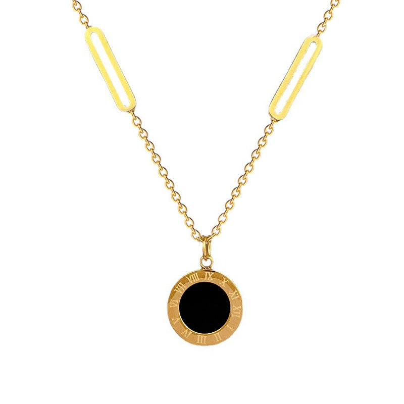 Collar con Colgante de Números Romanos en Nácar, Geométrico y Minimalista, de Acero de Titanio con Baño de Oro para Mujer
