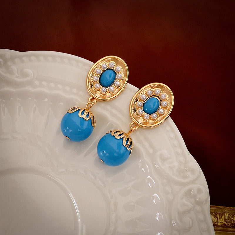 Pendientes Geométricos Vintage con Acentos de Perlas y Base de Cobre Chapado en Oro para Mujer