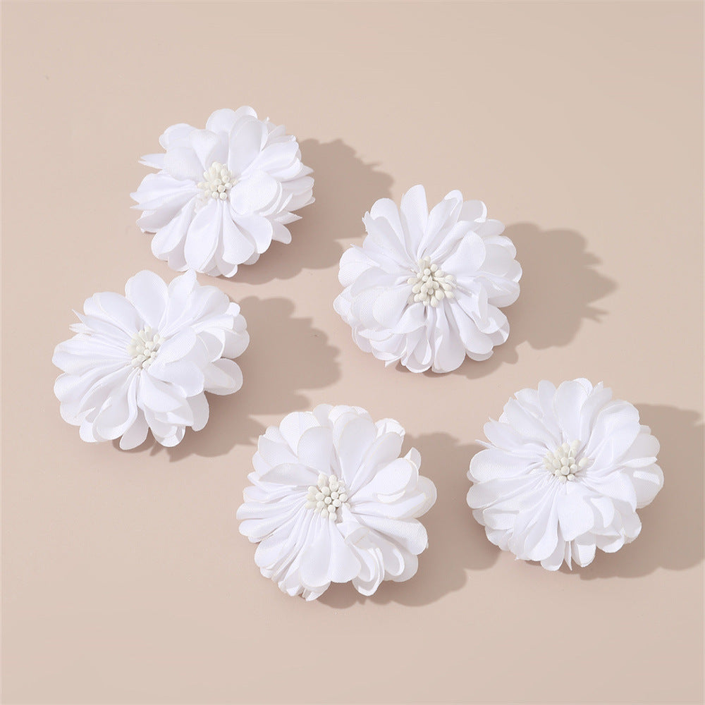 Minimalist 3D Fabric Flower Hair Clip for Kids in Pink White and Red Colors Princess Style Children's Hair Accessory