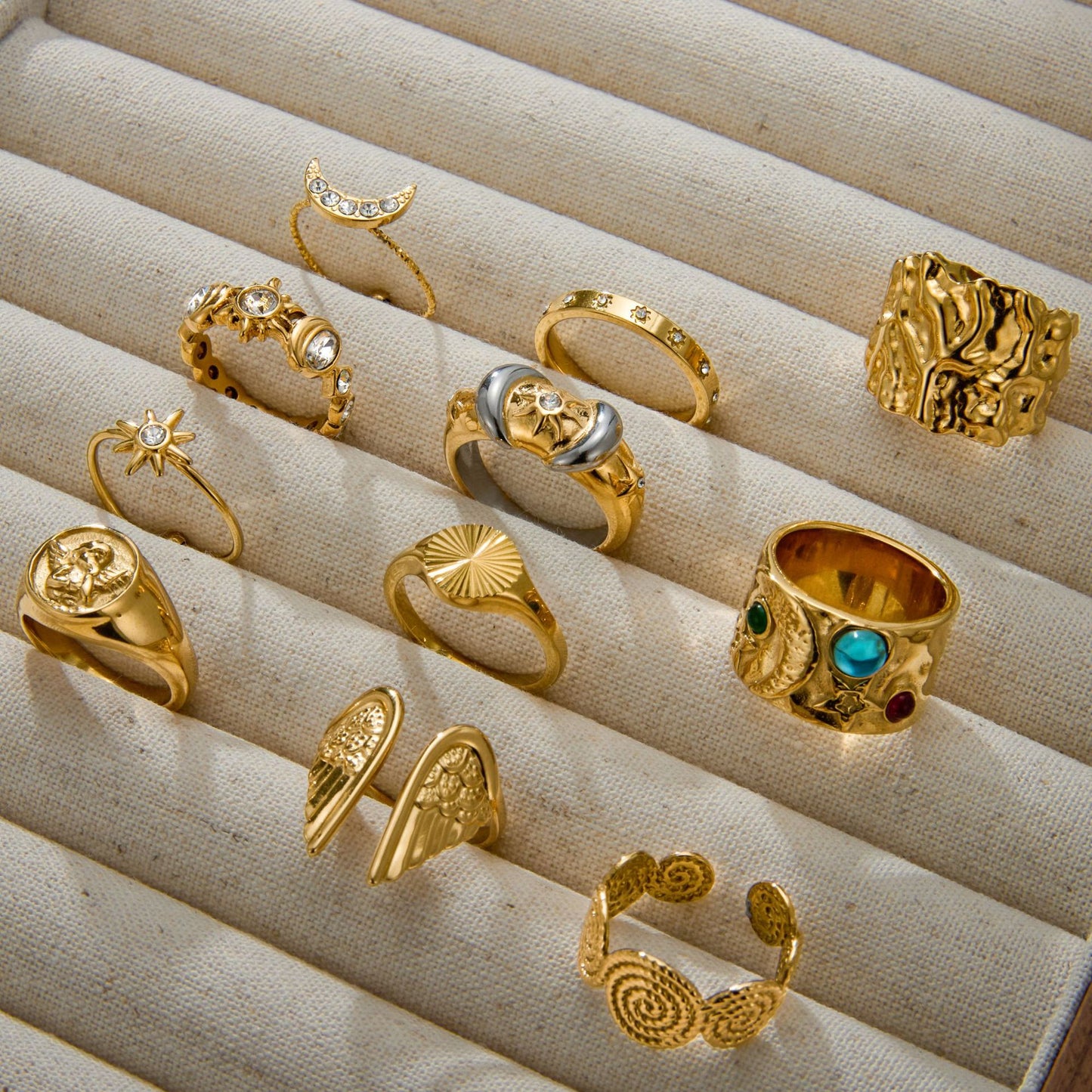 Anello geometrico in acciaio al titanio da donna con finitura galvanica, accessorio di moda di lusso ispirato al vintage
