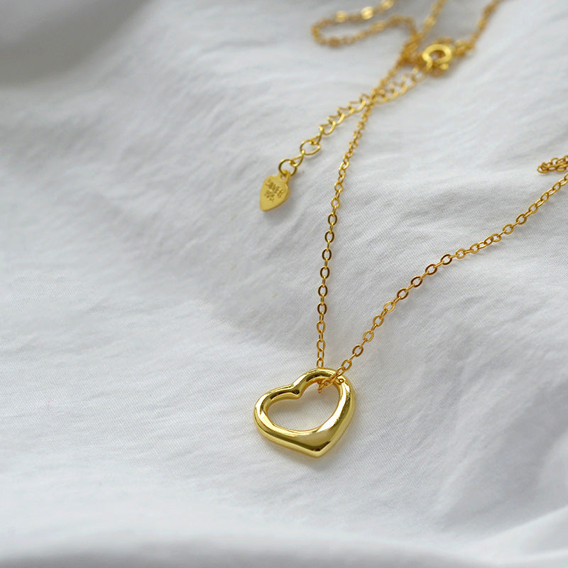 Minimalist Irregular Heart-Shaped Titanium Steel Pendant Necklace with Plated Finish for Women and Men