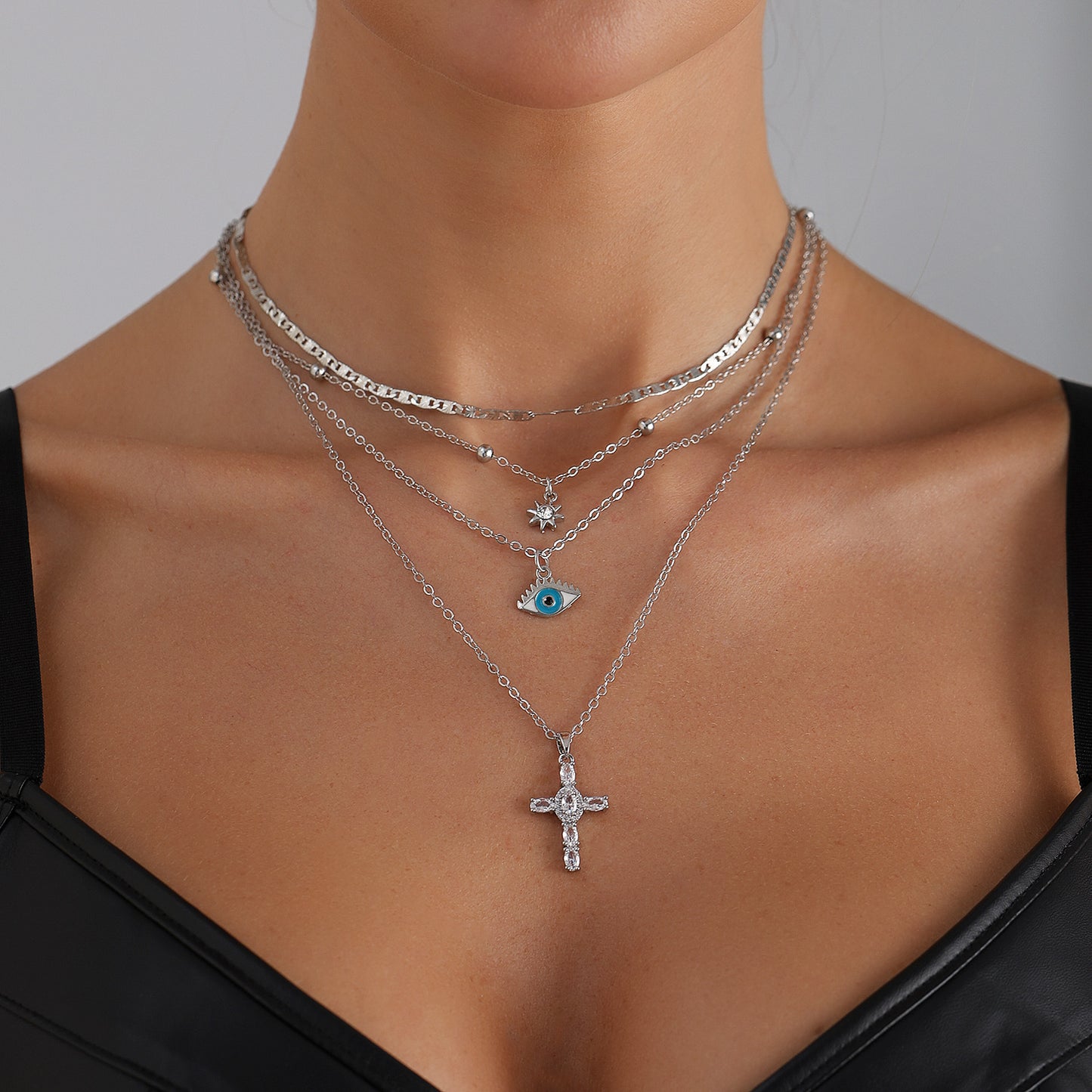 Sexy Streetwear Cross Heart Geometric Alloy Plated Choker Necklace for Women