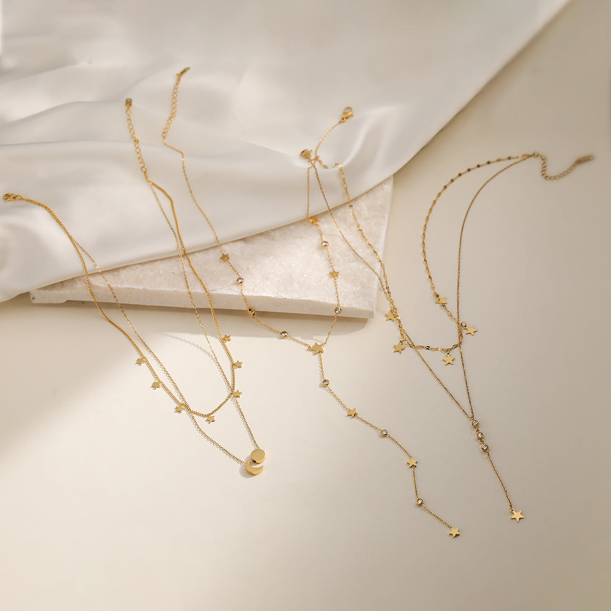Minimalist Star Pendant Necklace for Women with Stainless Steel Chain Plated in 18K Gold and Zircon Accents