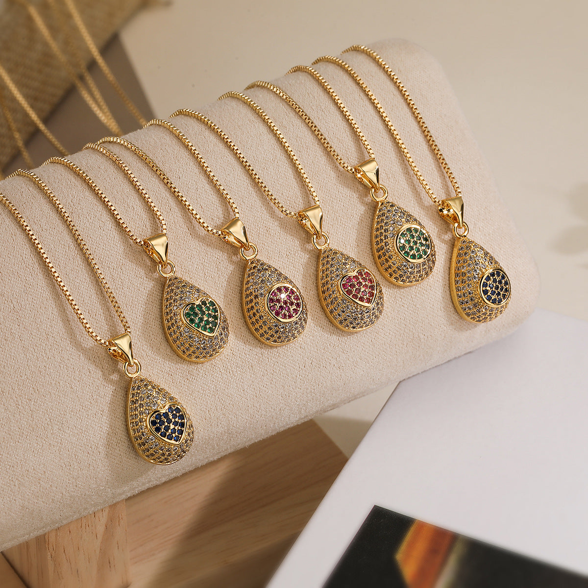Minimalist Teardrop-Shaped Copper Necklace with 18K Gold Plating and Zircon Accents for Women