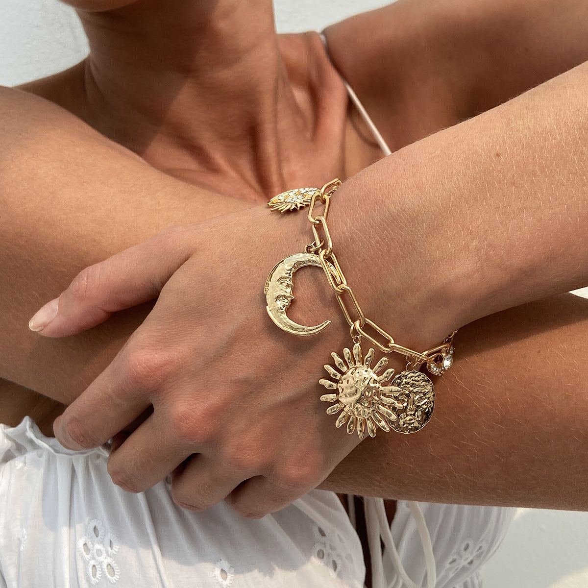Sweet Punk Moon Heart Rhinestone Plated Matte Alloy Bracelet for Women