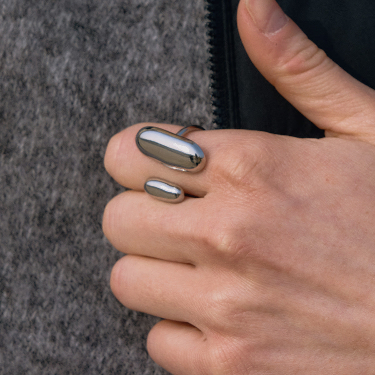 Minimalist Elegant Geometric Oval Stainless Steel PVD Ring for Women