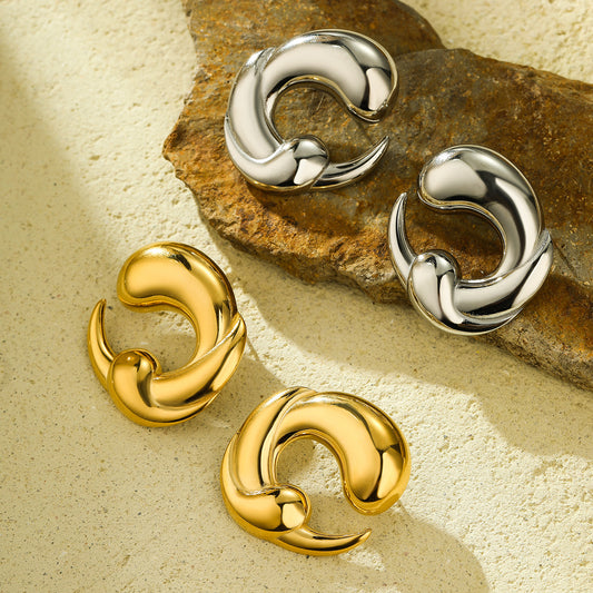 Fashionable Dripping Water Drop Shaped Stainless Steel Electroplated Earrings for Women with Hollow and Twisted Design