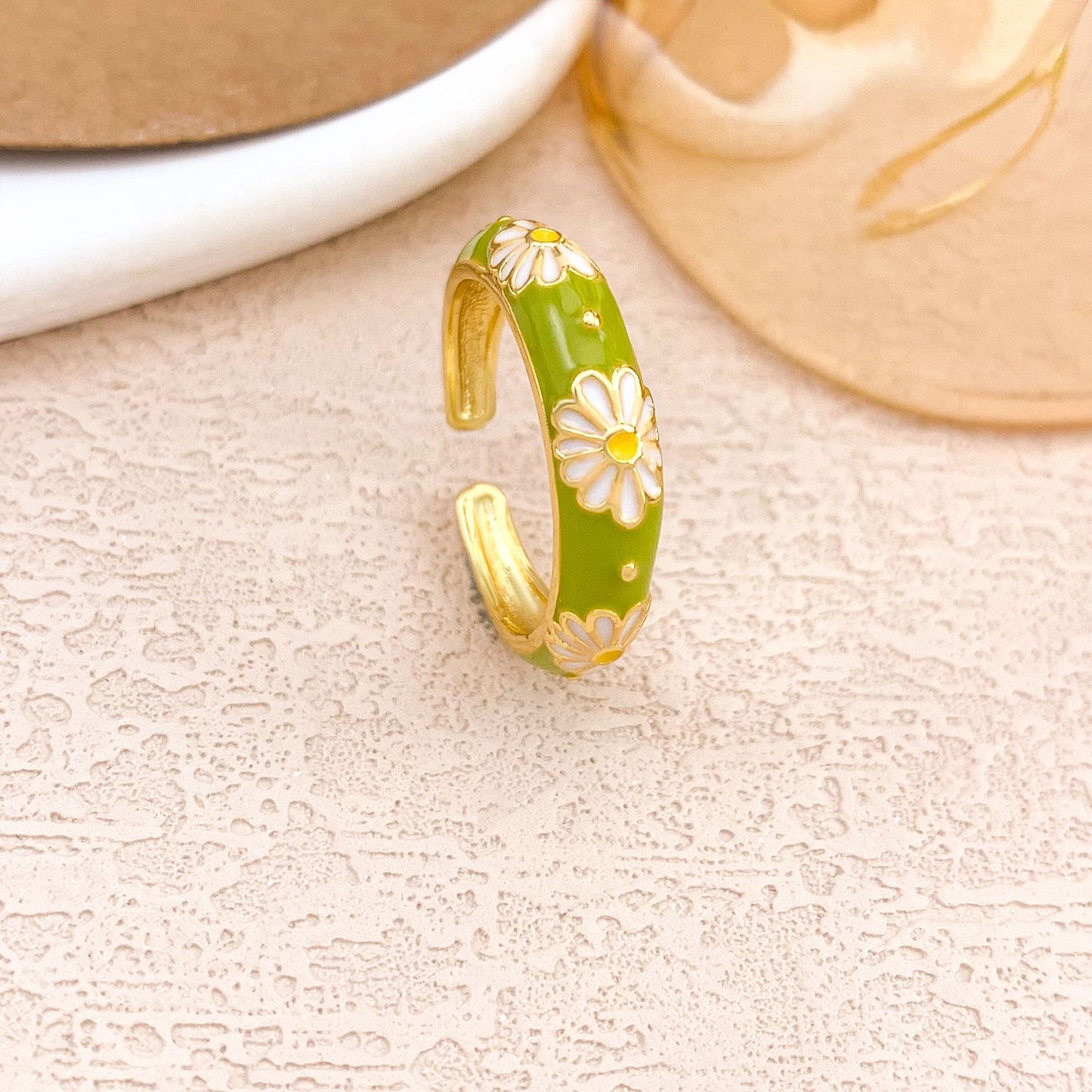 Sweet Floral Alloy Gold Plated Ring for Women
