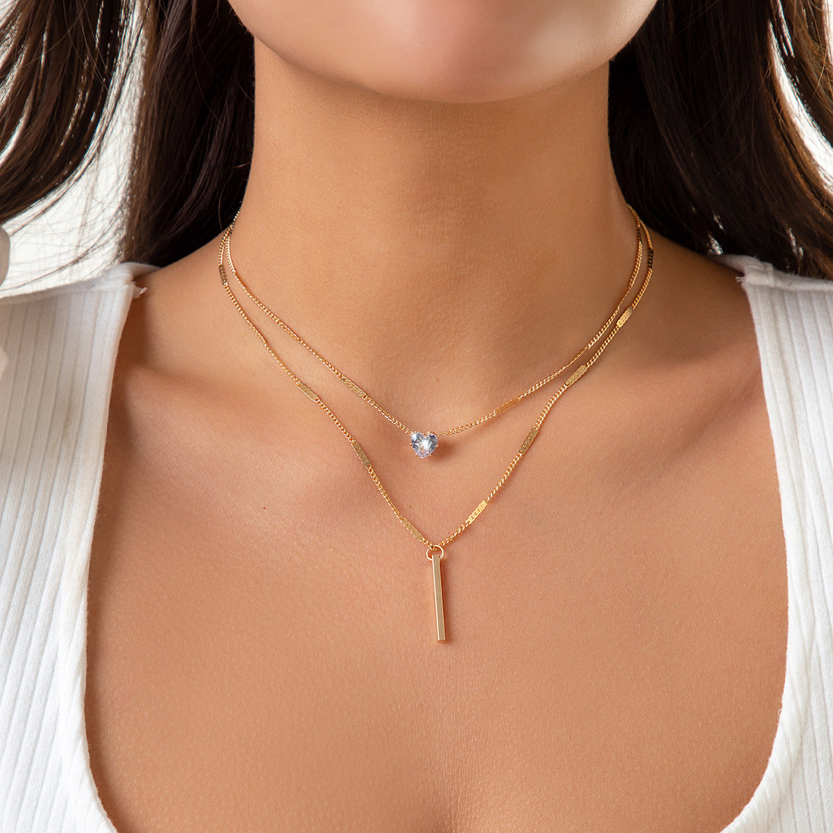 Minimalist Double-Layer Water-Drop-Shaped Necklace for Women with Electroplated Metal Bar and Micro-Paved Heart Pendant on O-Chain
