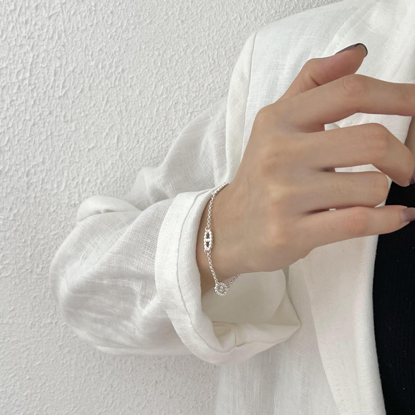 Pulsera de doble anillo chapada en plata de ley 925 minimalista para mujer