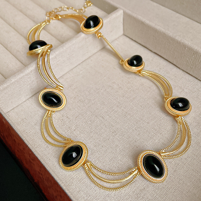 Vintage Geometric Pendant Necklace for Women Alloy Chain with Plated Finish Minimalist Retro Aesthetic