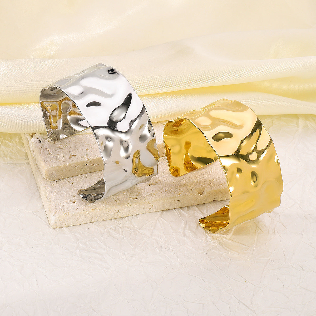 Pulsera de anillo geométrica cóncava y convexa ancha de acero inoxidable chapado en oro de 18 quilates estilo dulce y vintage para mujer