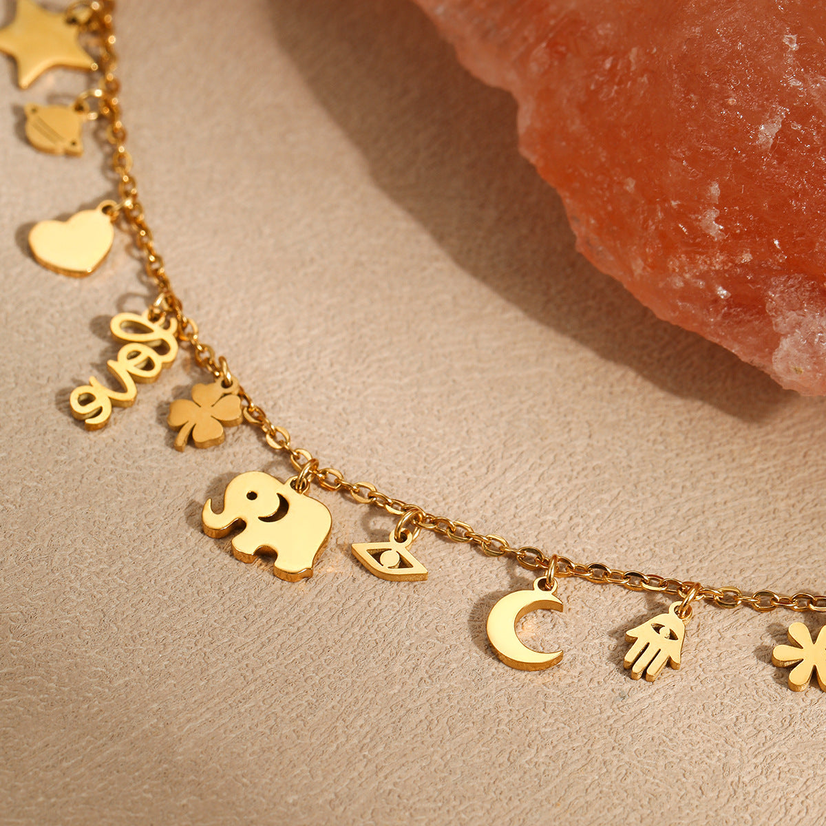 Fashionable Geometric Stainless Steel Bracelet with 18K Gold Plating for Women