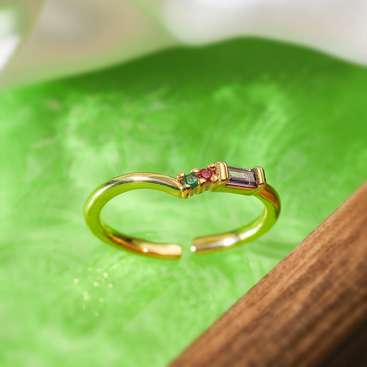 Minimalist Geometric Copper Ring with 18K Gold Plating and Zircon Inlay for Women