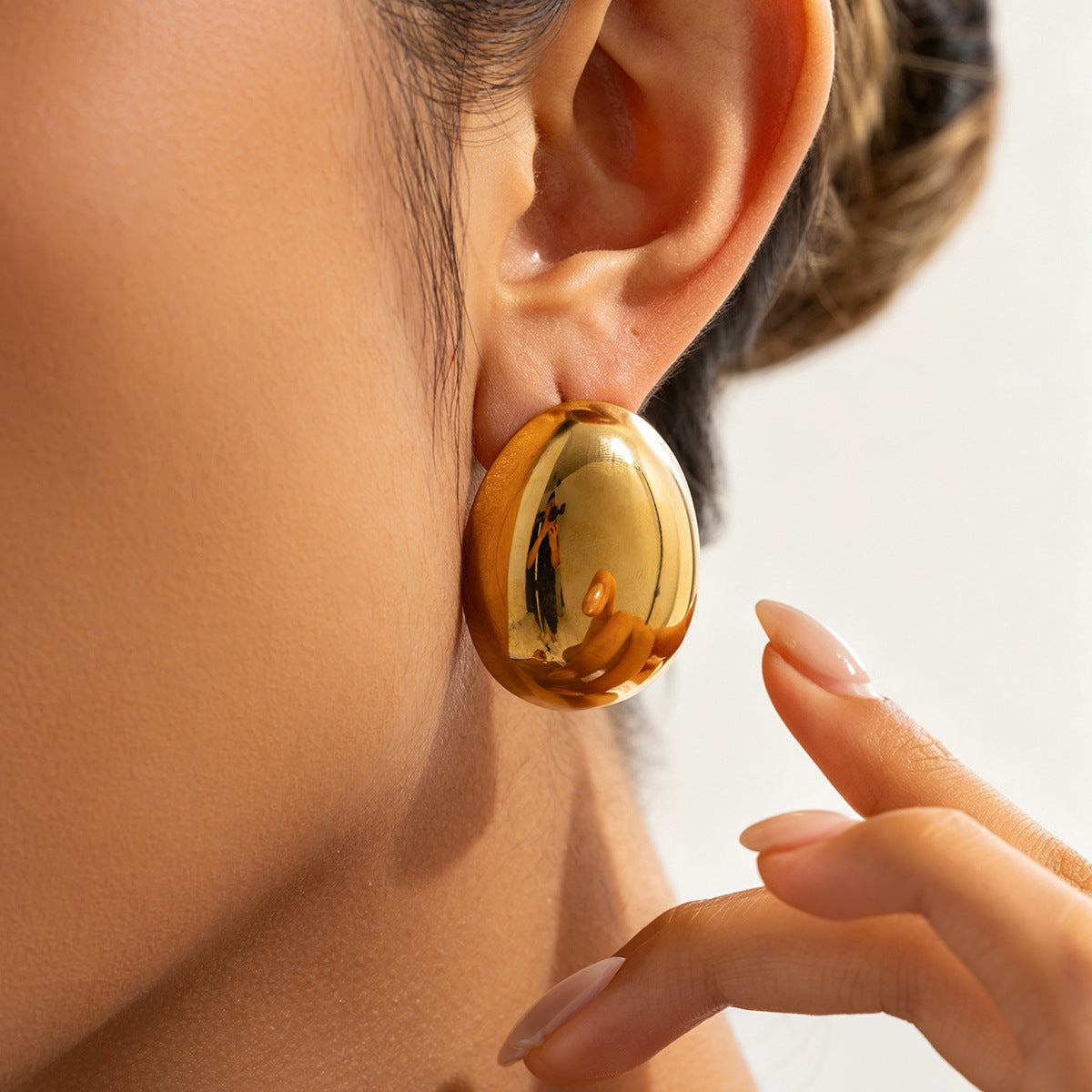 Minimalist Elegant Oval PVD Polished Stainless Steel Earrings for Women