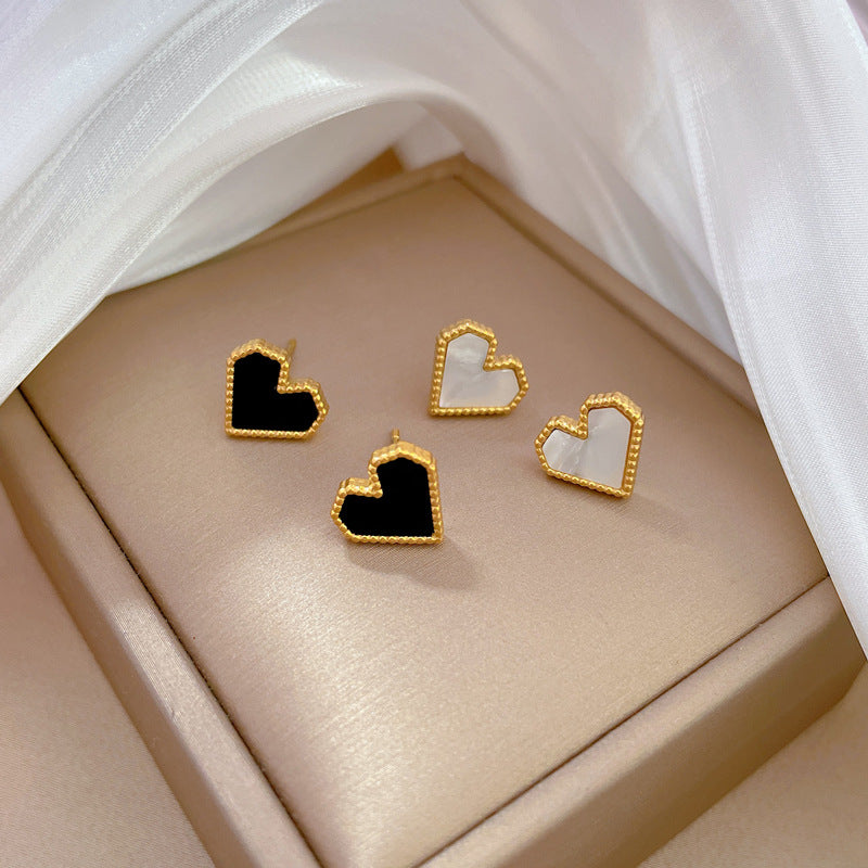 Minimalist Titanium Steel Heart-Shaped Shell Earrings for Women, Electroplated Cold-Tone Fashion Ear Jewelry for Parties and Daily Wear