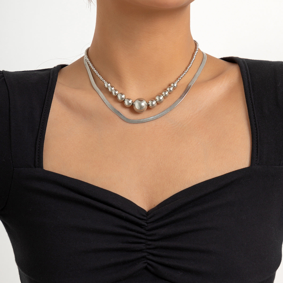 Vintage Hip-hop Geometric Round Brass Plated Alloy Pendant Double Layer Snake Chain Necklace for Women