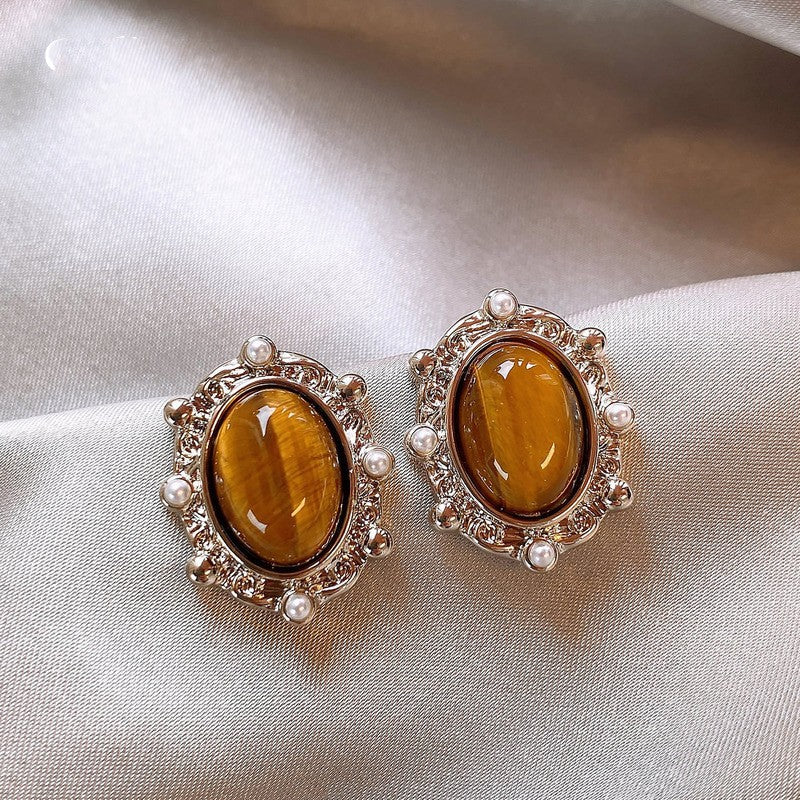 Pendientes de tuerca ovalados de ojo de tigre estilo Maillard vintage con postes de plata 925 bañados en oro de 18 quilates